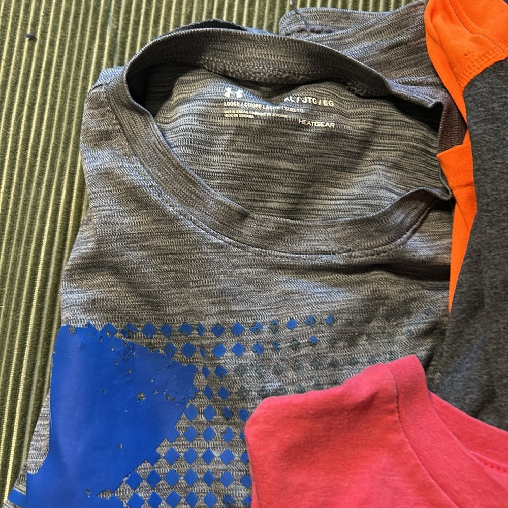 Five items!  All size XL boys.  Hoodie, long and shorty sleeve mix. - Picture 2 of 6